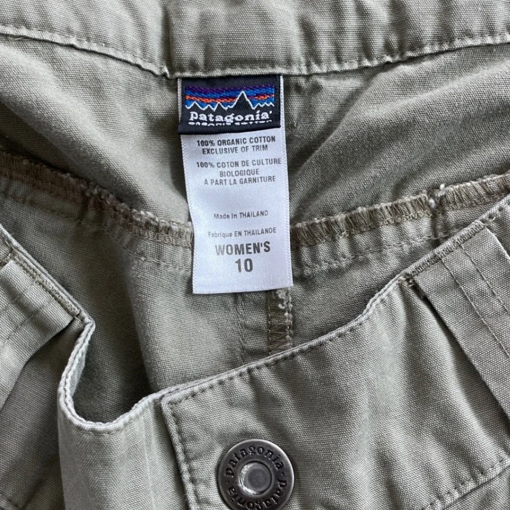 Patagonia Gorpcore Capri Pants Womens 10 Sage Green‎ Hiking Outdoorsy Earthcore
